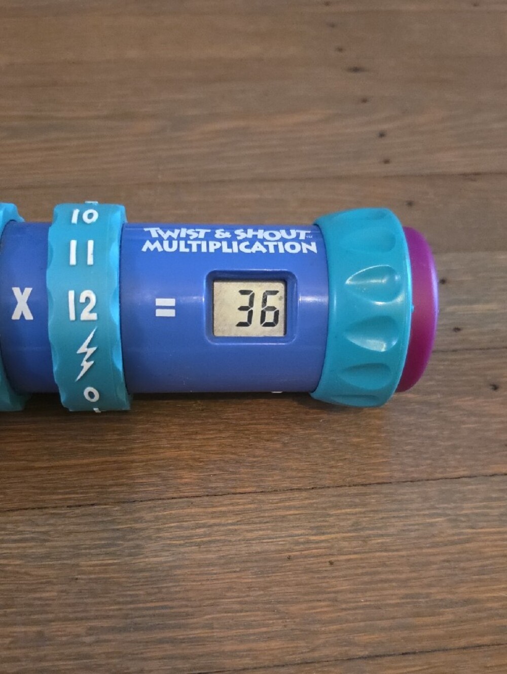 Twist & Shout Multiplication Learning Tool - Vintage 1998 WORKS New Batteries - Picture 3 of 6